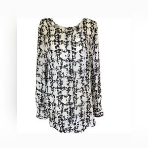 Violet & Claire Black White Long Sleeve Button Down Blouse Small